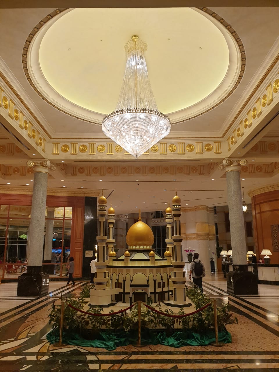 ��������