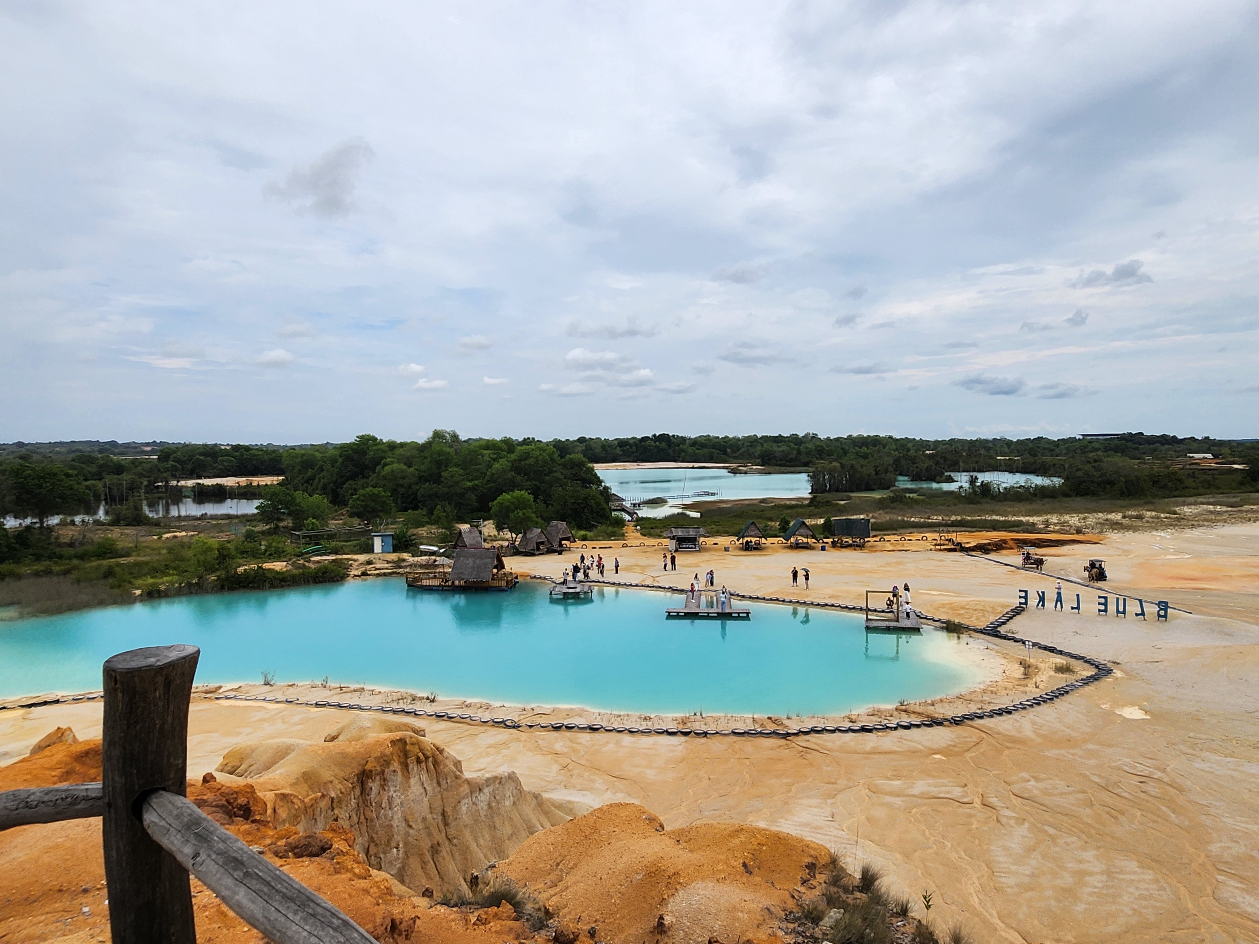 ��������